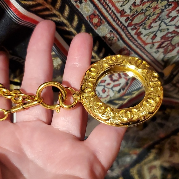 CHANEL Necklace - Picture 6 of 8